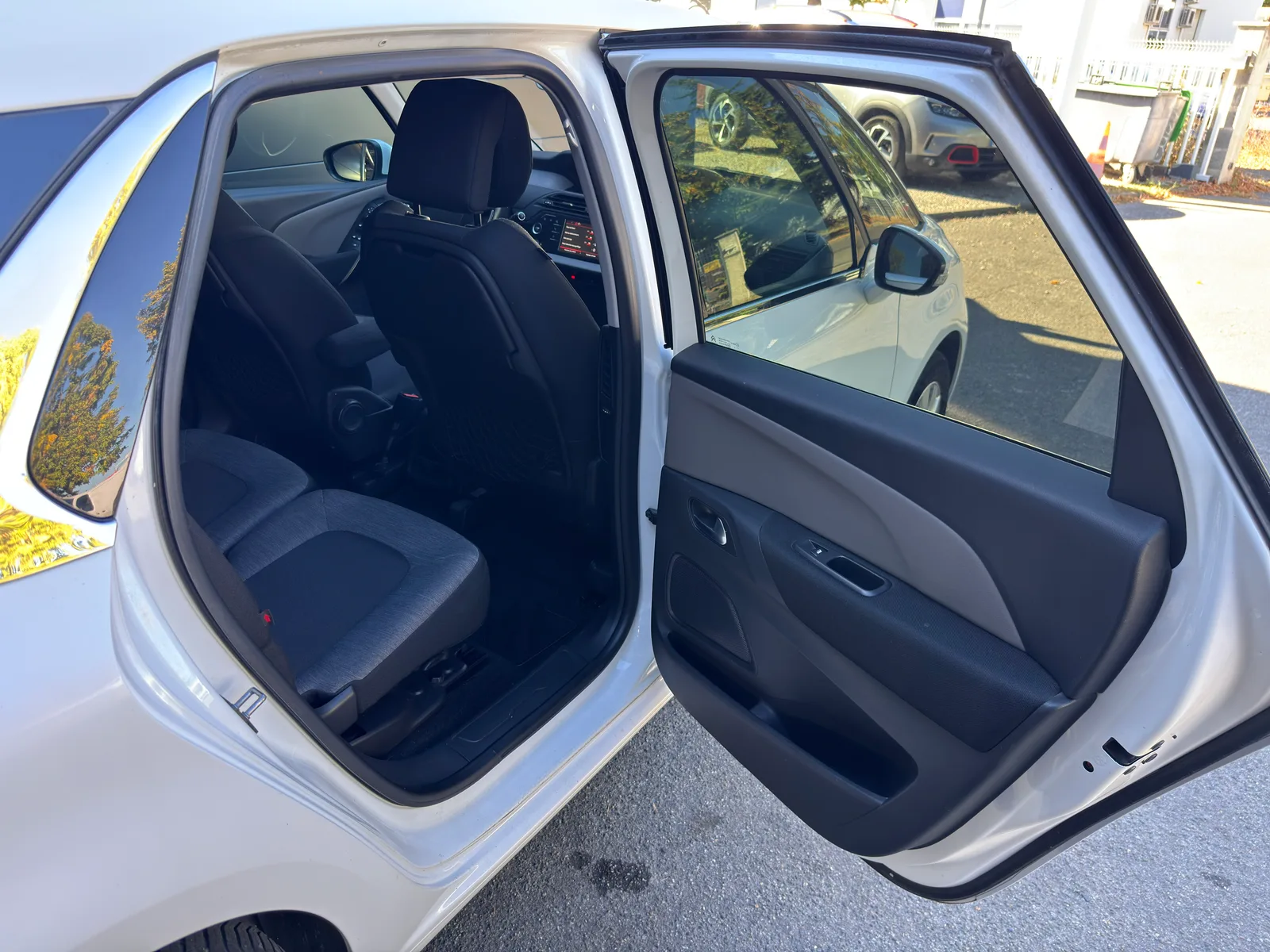 Citroën C4 Picasso - Photo 17